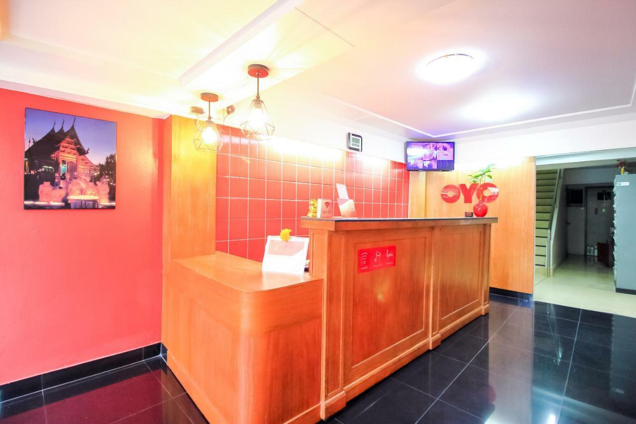 Oyo 335 Top Inn Khaosan Bangkok Buitenkant foto